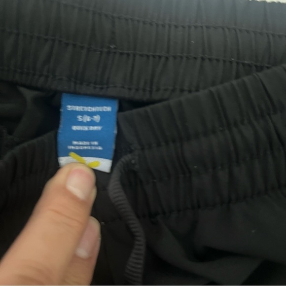 Old Navy Bundle (2) S (6-7) StretchTech Performance Jogger Shorts Quick Dry EUC - Picture 4 of 10